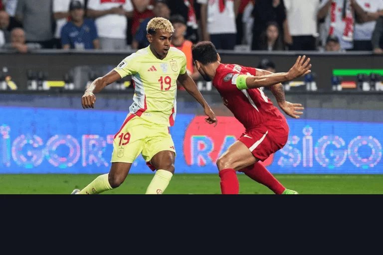 欧预赛最新战报:西班牙6-0土耳其,德国3-1,波兰3-1_芬兰队_进球_主场